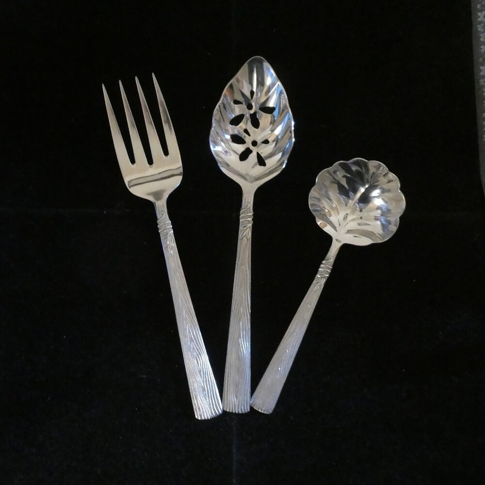 Pfaltzgraff Naturewood Set of 3 Stainless Serving Pieces